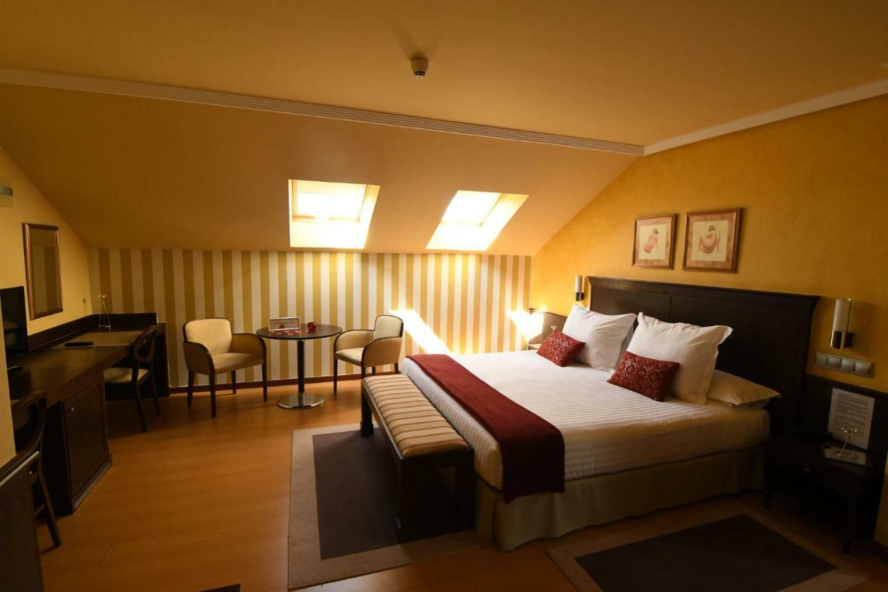 Hotel Miravalle Ourense Exterior foto